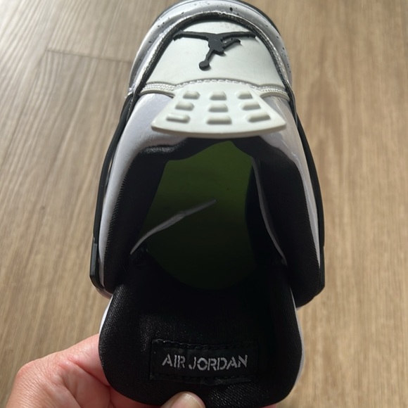 Air Jordan 4 Retro GS “DIY”, size 4Y (wms 5.5-6) - Picture 4 of 6